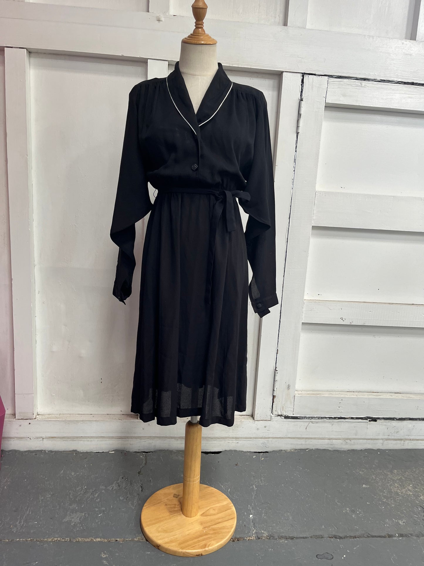 CHERRY LANE - BLACK SHIRT WAISTER DRESS SZ 6