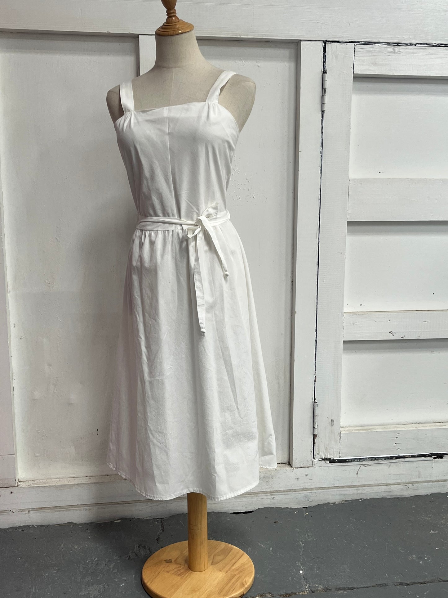 SWEET SUMMER DRESS - SZ 8