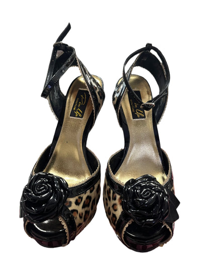 PIN UP COUTURE LEOPARD HEELS SZ 7