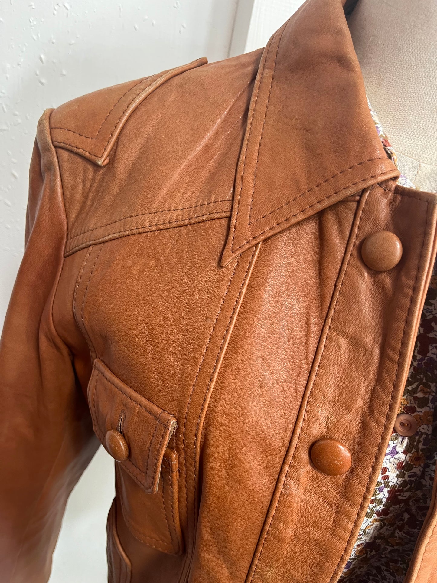 ROBINA 70s LEATHER JACKET SZ 38