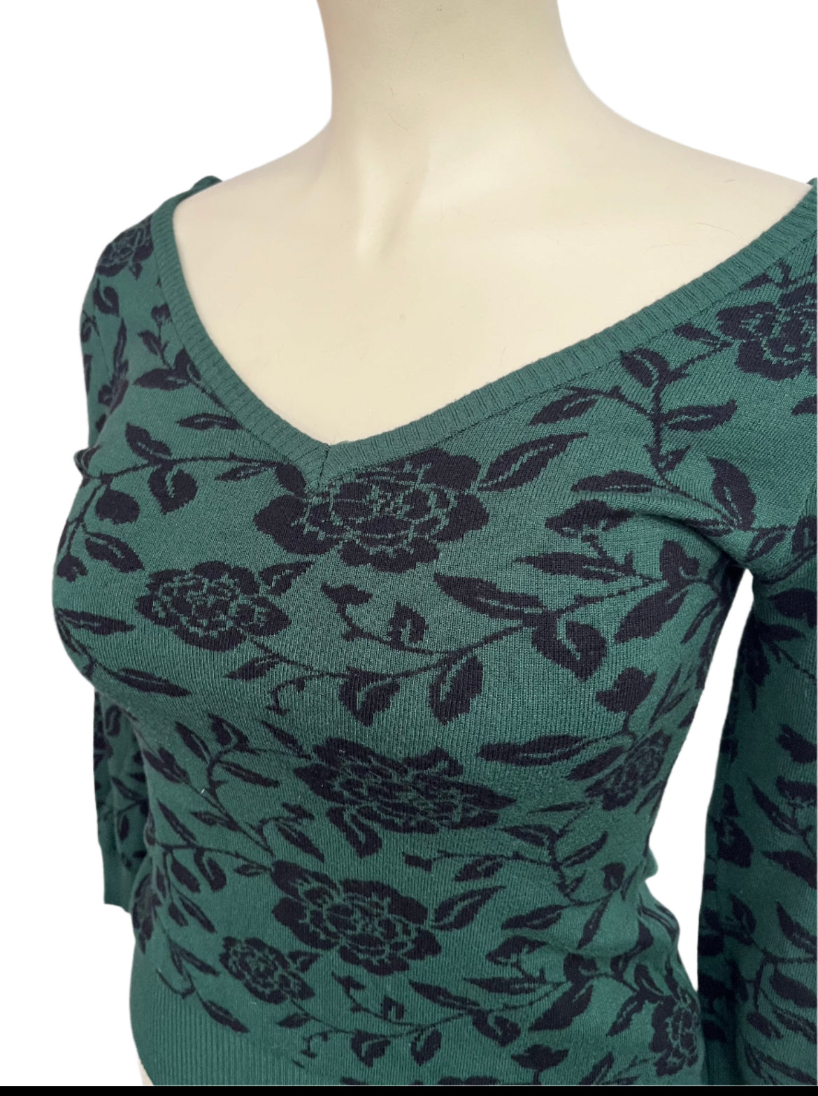 COLLECTIF - GREEN V-NECK JERSEY sz 12