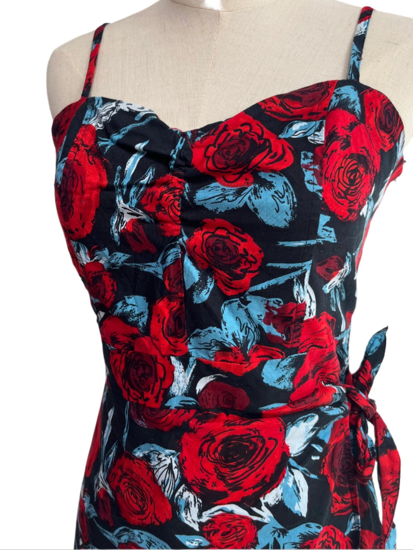 RED FLORAL TIKI DRESS SZ 8/10