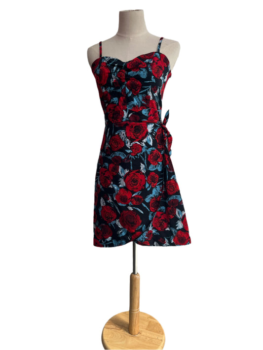 RED FLORAL TIKI DRESS SZ 8/10