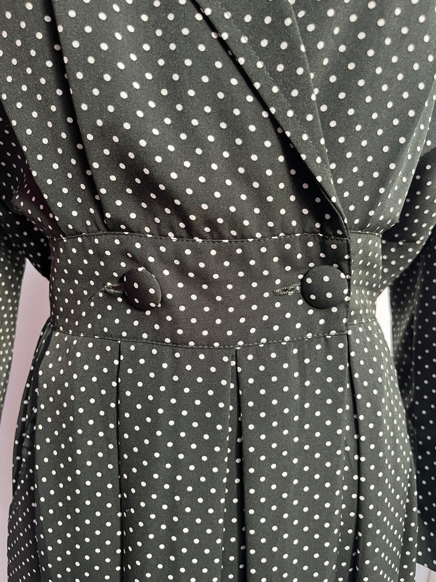 GREEN POLKADOT DRESS SZ 10