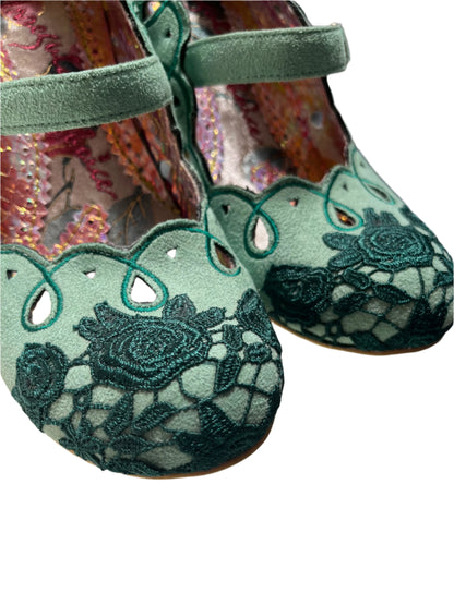 IRREGULAR CHOICE - GREEN ROSE SHOES sz 8