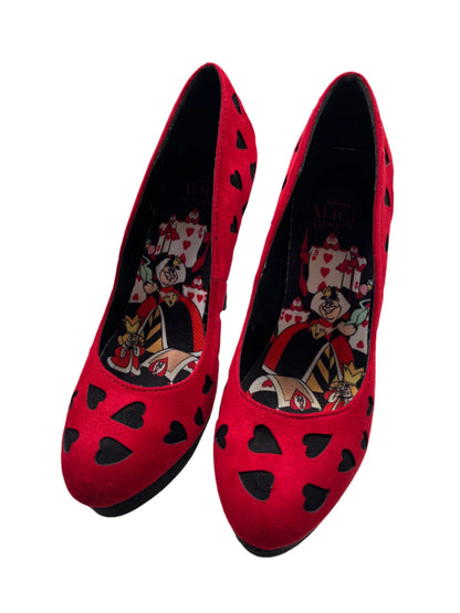 DISNEY - QUEEN OF HEART HEELS sz 8