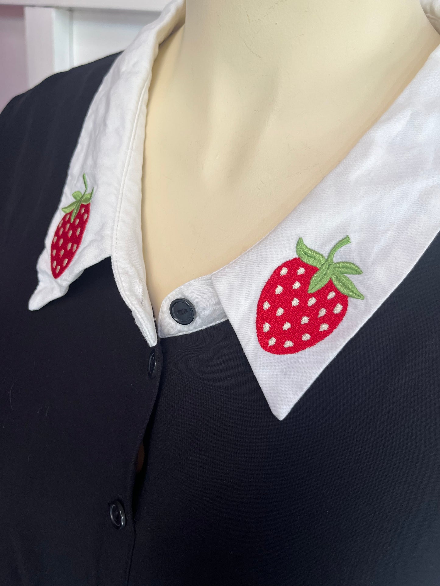 BLACK FRIDAY - Strawberry shirt sz 18