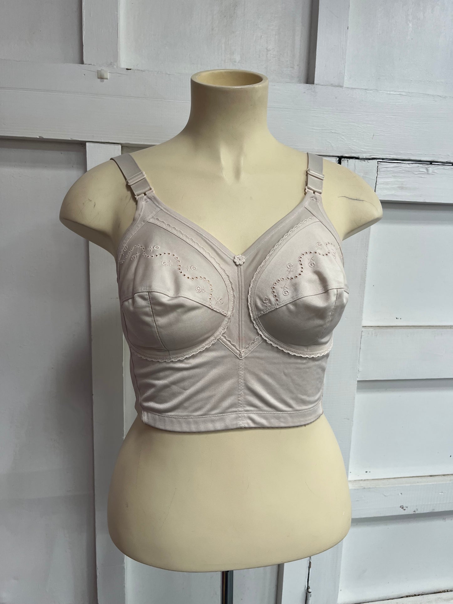 TRIUMPH - LONGLINE BRA sz 16D