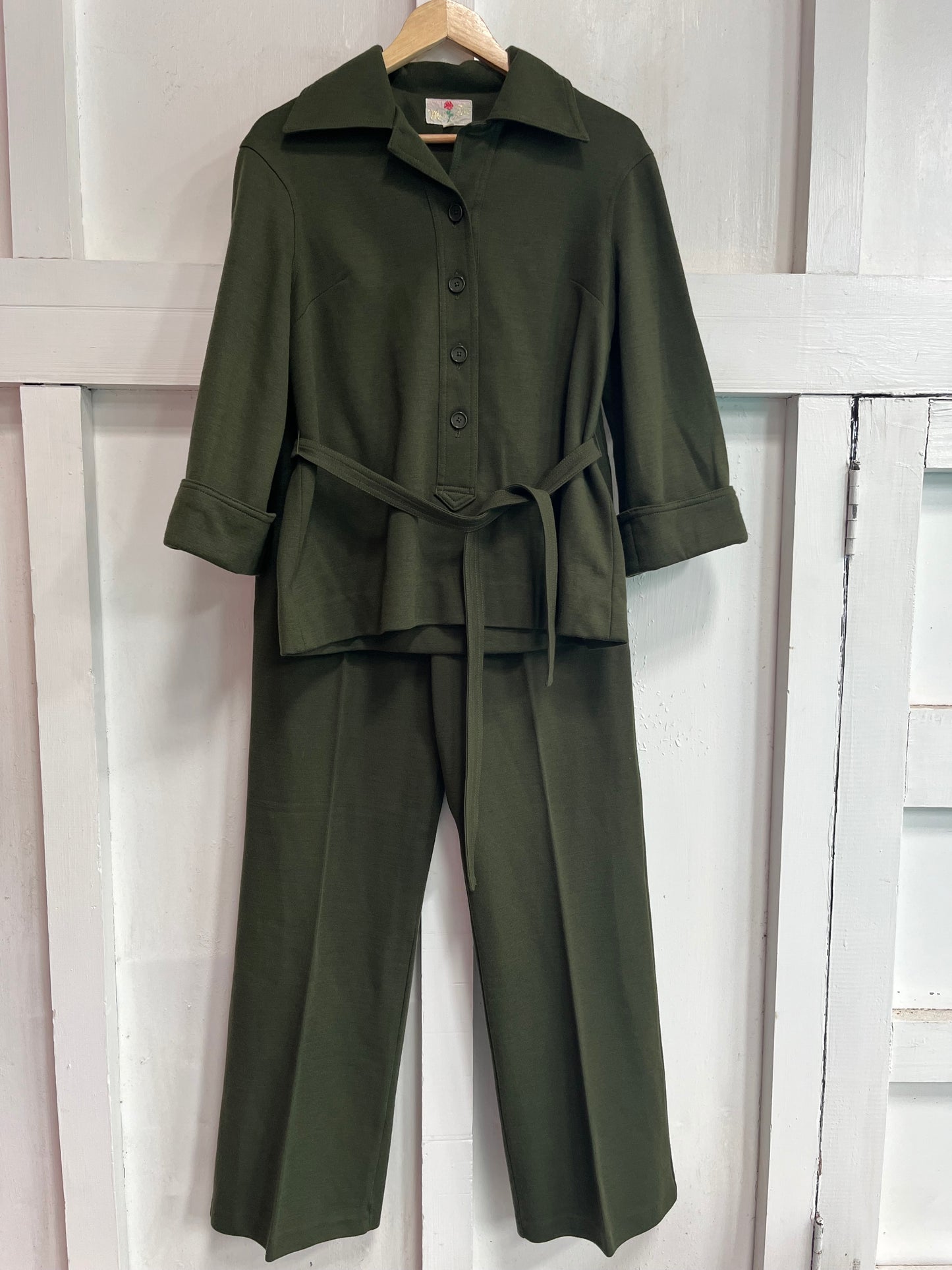 MISS DEB OLIVE PANT SUIT SZ 12/14