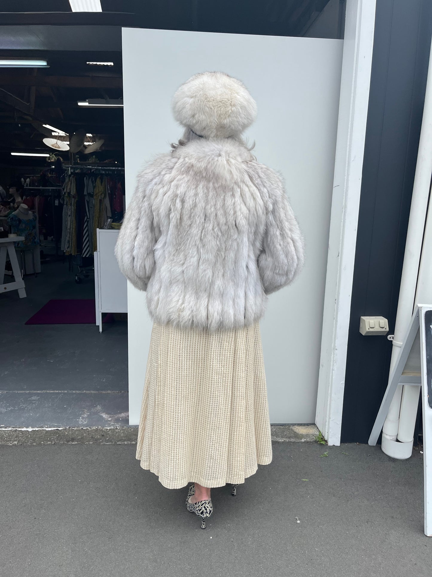 WHITE FOX FUR COAT sz 12/14