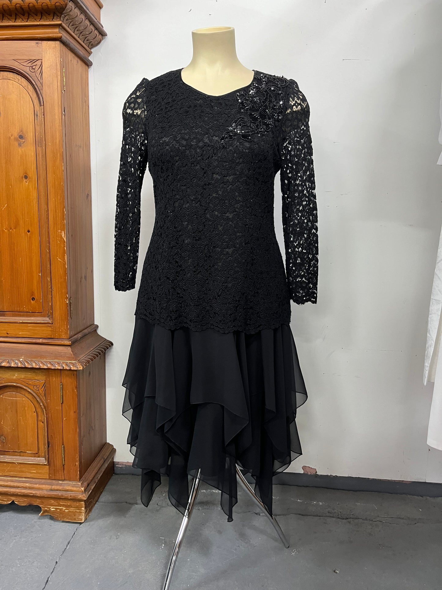 HOPFNER (model) 80s BLACK LACE LAYERED DRESS sz 16