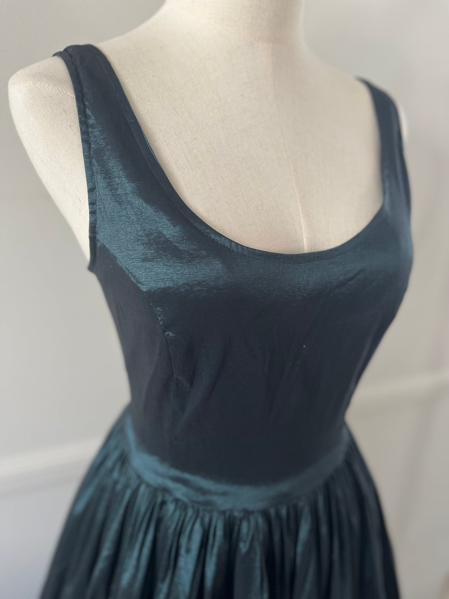 PEACOCK GREEN TAFFETA DRESS sz8