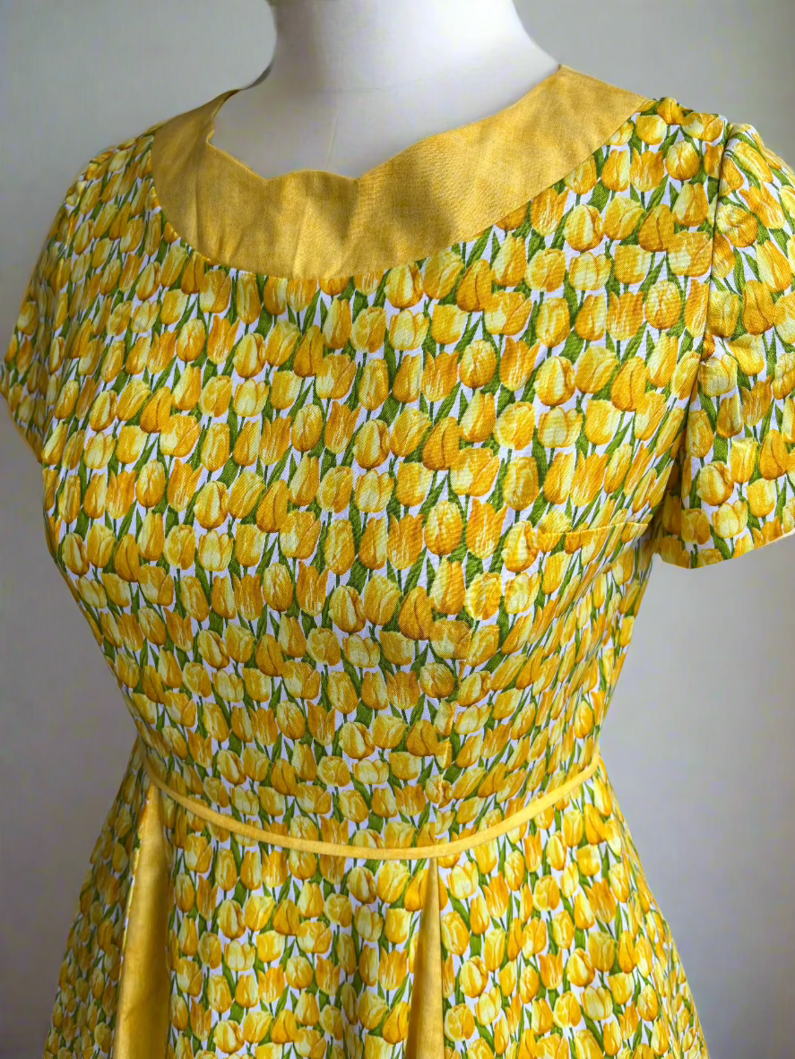 CLASSIC DE-VILLE YELLOW TULIP SWING DRESS