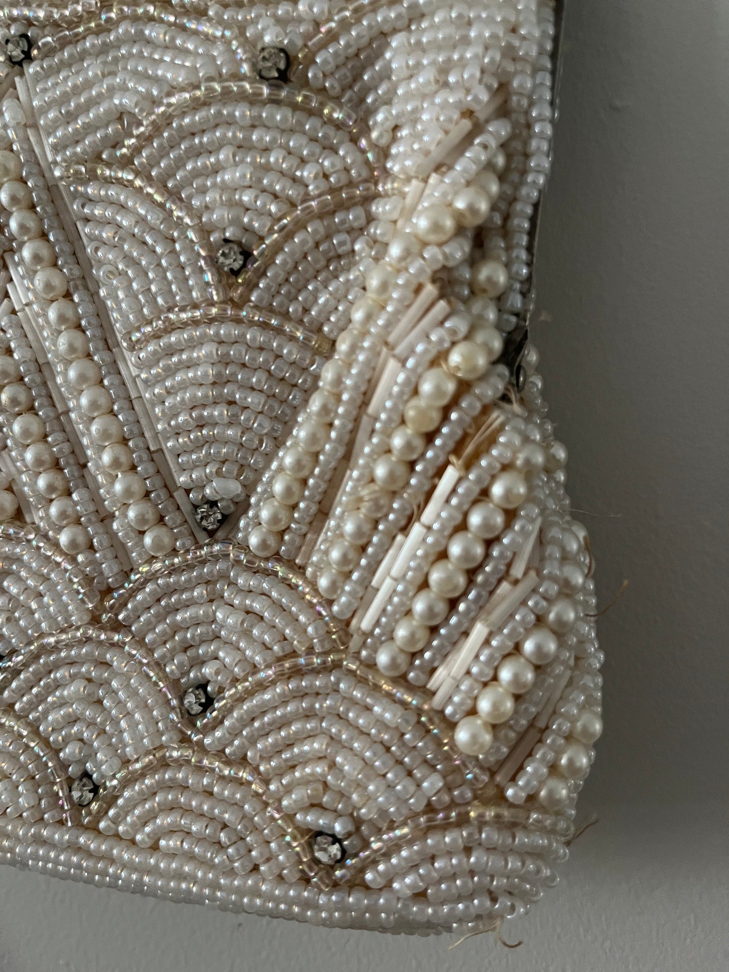 VINTAGE PEARL HANDBAG