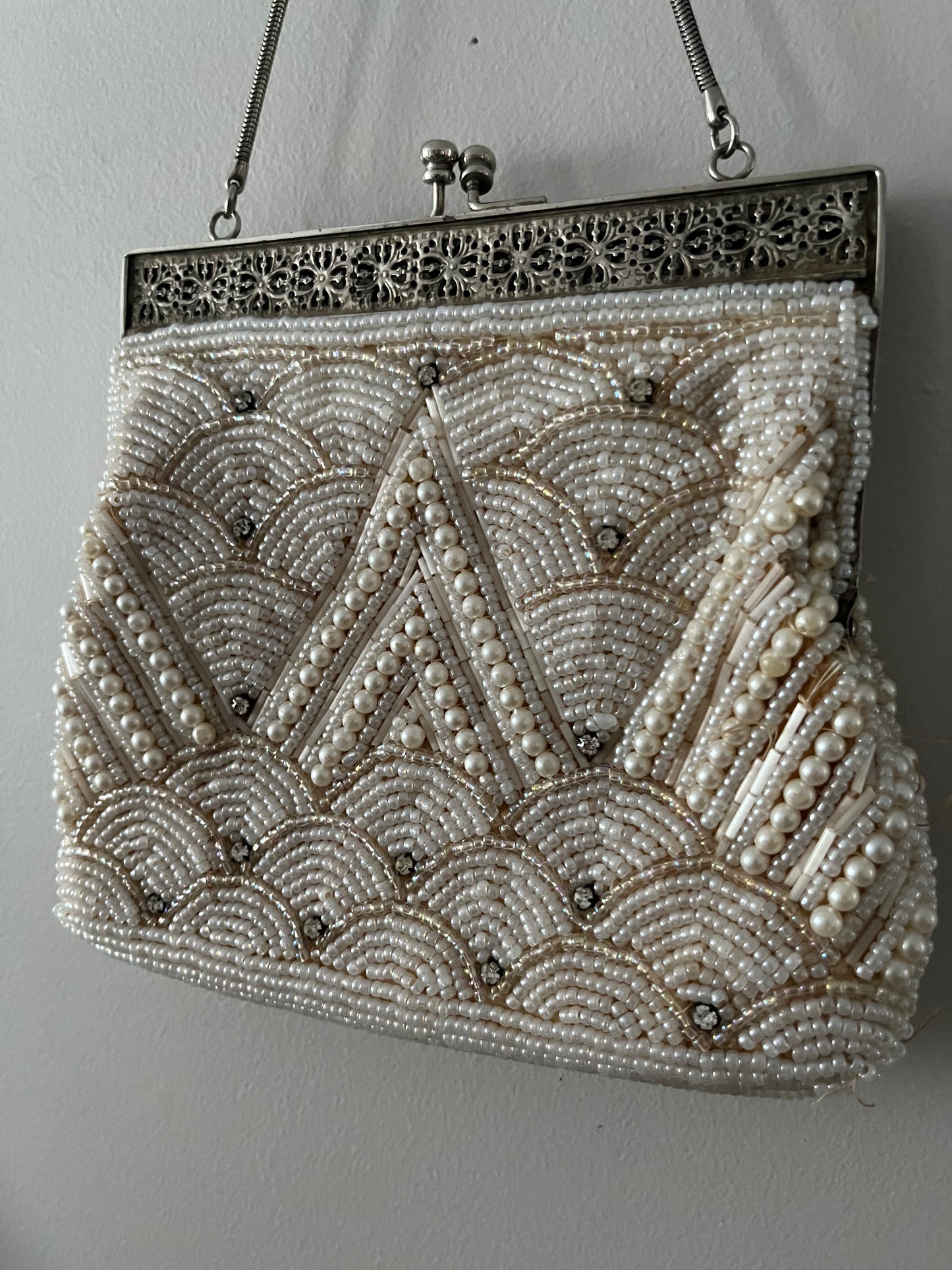 VINTAGE PEARL HANDBAG