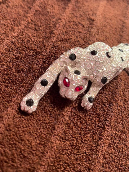 LARGE LEOPARD BROOCH