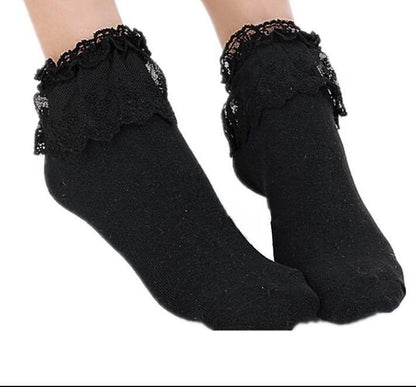 BLACK LACE TOP SOCKS