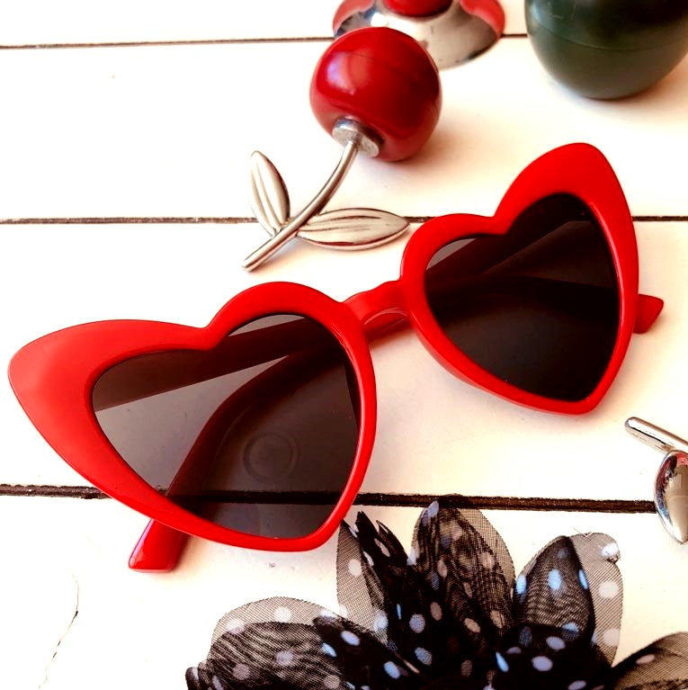 RED HEART SUNGLASSES