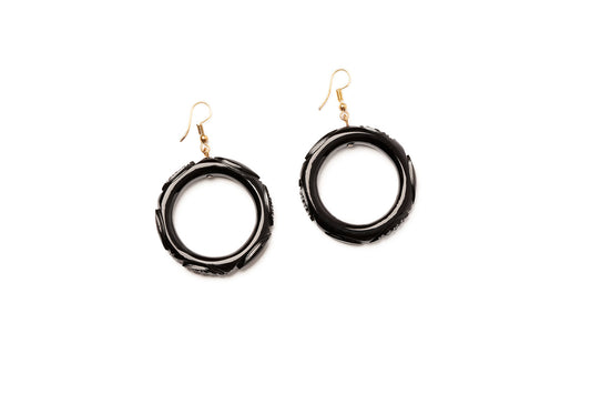 BLACK HEAVY CARVE DROP HOOP EARRINGS