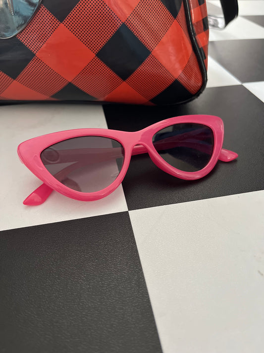 PINK CATEYE SUNGLASSES