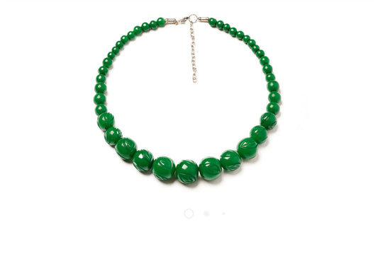 FOREST GREEN HEAVY CARVE NECKLACE